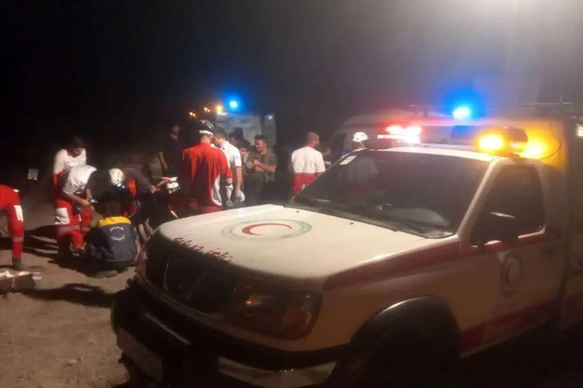 مصدومیت ۴۸ نفر در واژگونی اتوبوس در جاده باغین- جوپار کرمان