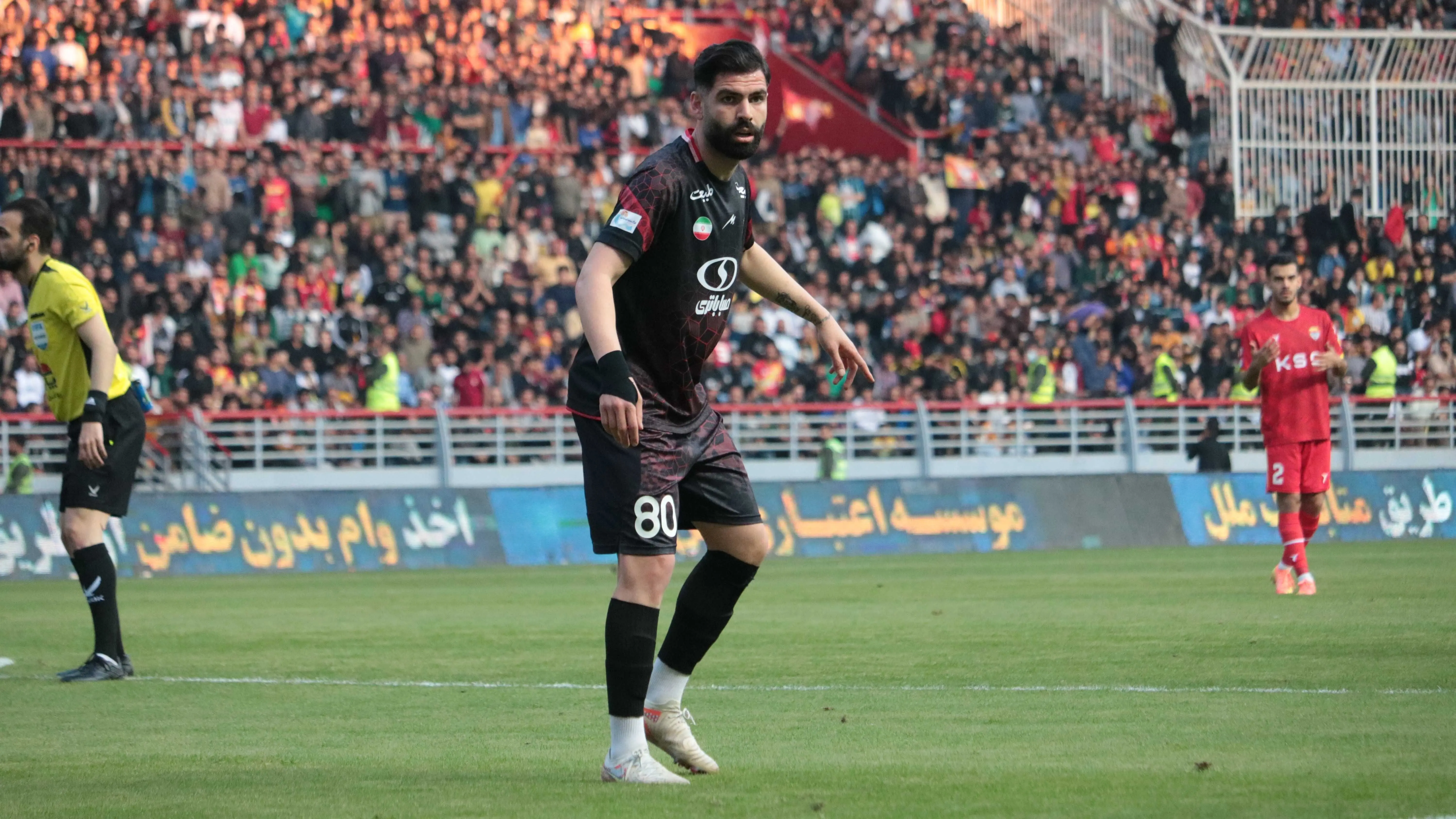 روزگار سیاه یاسین در پرسپولیس؛ تبعید به سکو، تا پایان فصل!