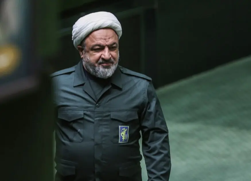 تصاویر؛ تیپ سپاهی نمایندگان مجلس 