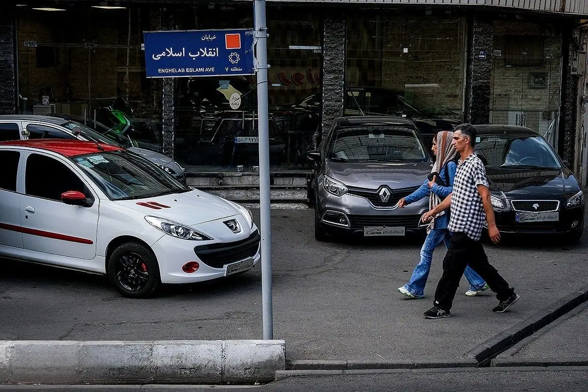 ردپای دلار در بازار؛ از کوییک 600 میلیونی تا آیفون 300 میلیونی