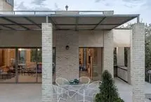 تصاویر؛ ویلای جلال‌آباد: درس‌هایی از بادگیر و آجر!