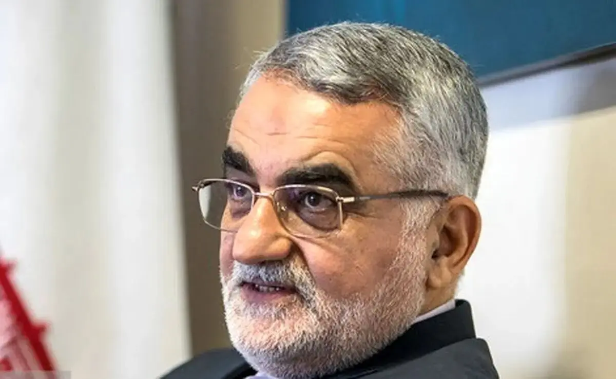 علاءالدین بروجردی: در جنگ ۴۰ روزه تمام پایگاه‌های آمریکا در منطقه را منهدم کردیم