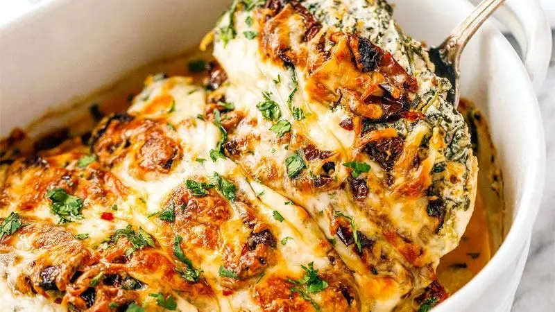طرز تهیه چیکن کسترول؛ غذای خوشمزه و شیک برای مهمانی 

