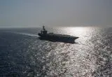 ناو آبراهام لینکلن در مسیر بازگشت از سنگاپور عبور کرد