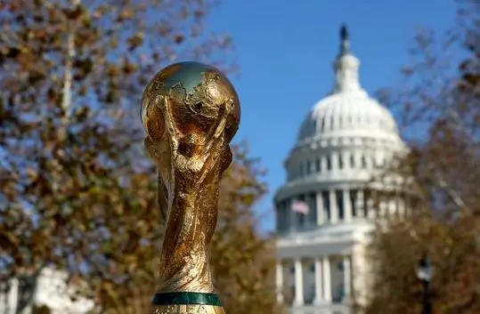 جام زرین جام جهانی به واشنگتن رسید