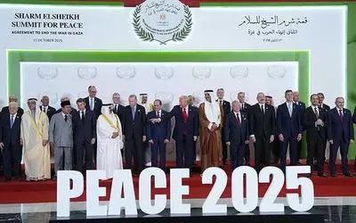 شرم‌الشیخ؛ تریبون صلح یا تئاتر تملق جهانی؟