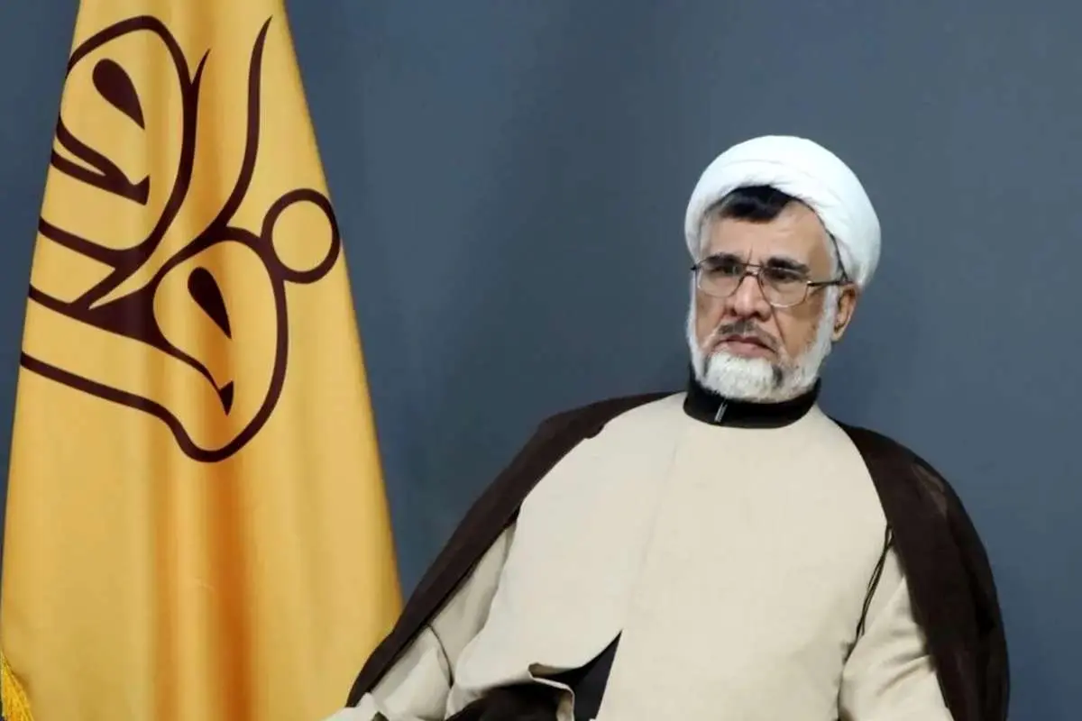 عده ای با شعارهای خود آرامش جامعه را به هم می زنند