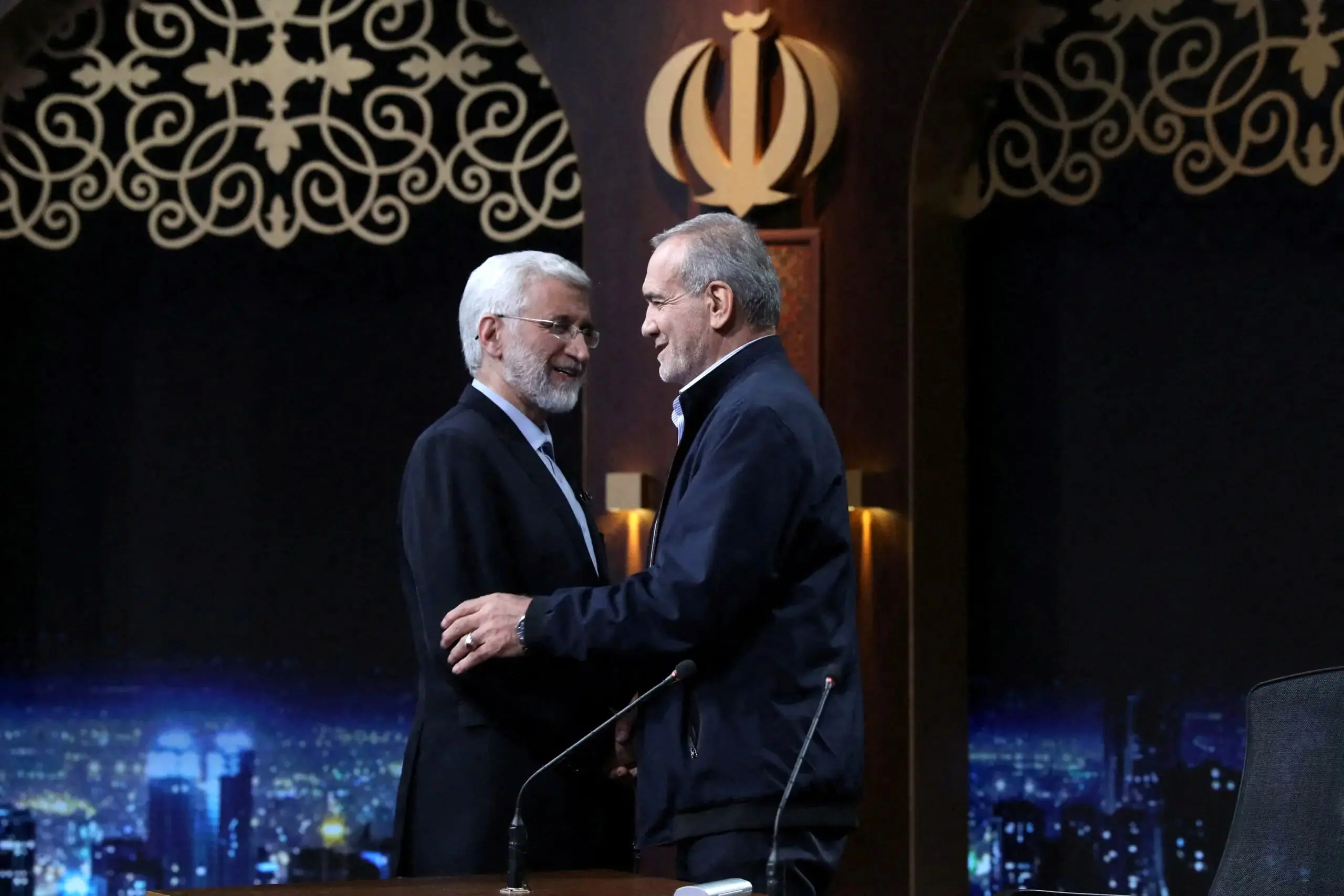 انتقاد از موضع گیری طرفداران جلیلی؛ استفاده از نام رهبری برای استیضاح پزشکیان