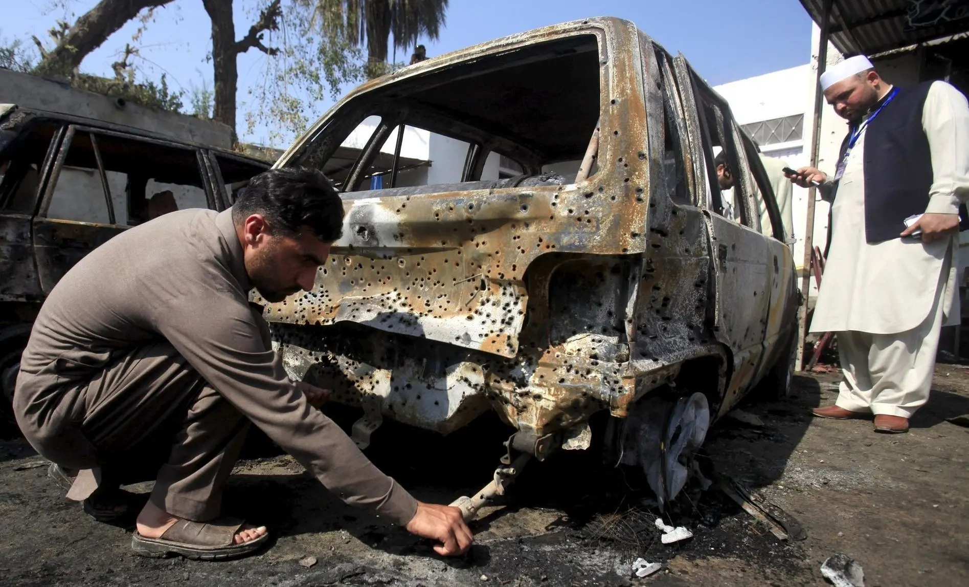 حمله انتحاری در پیشاور پاکستان