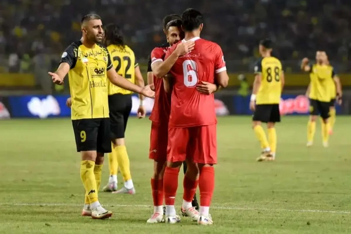 پرسپولیس با خوش شانسی سپاهان را شکست داد

