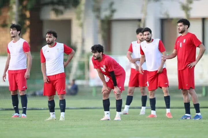 گزینه استقلال با تراکتور به توافق رسید

