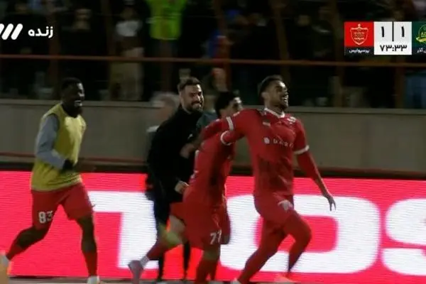 ببینید؛ گل دوم پرسپولیس به شمس آذر توسط اوستون اورونوف دقیقه 74