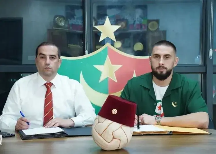 درخشش گلر پرسپولیسی در لیگ الجزایر