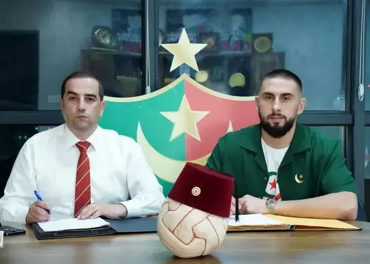 درخشش گلر پرسپولیسی در لیگ الجزایر