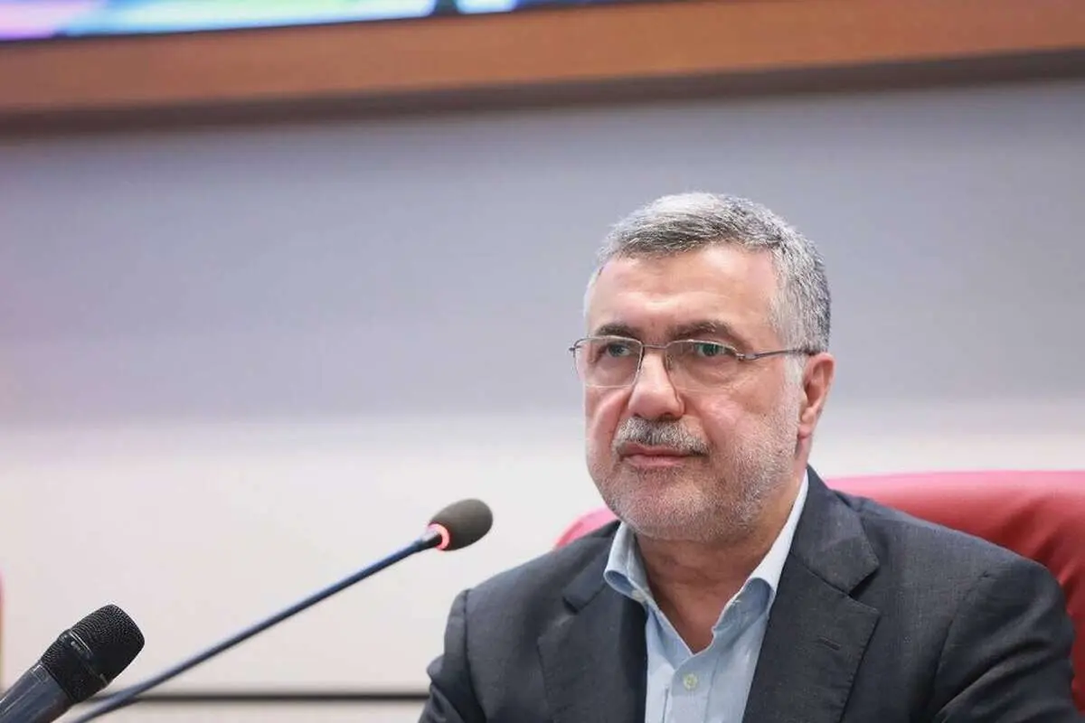 وزیر بهداشت: کمبود داروها را به صورت منظم رصد می‌کنیم