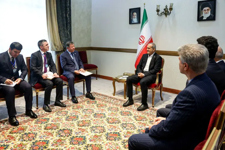 پیشنهاد پزشکیان به تاجیکستان: می‌توانیم پول مشترک ایجاد کنیم