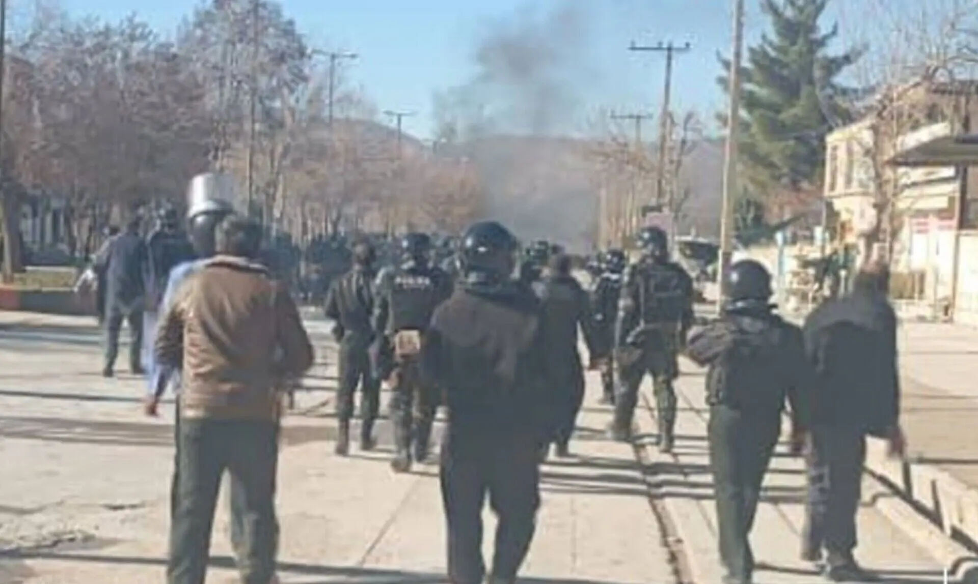 ۳ کشته و ۱۷ زخمی در حمله به مقر پلیس در ازنای لرستان 