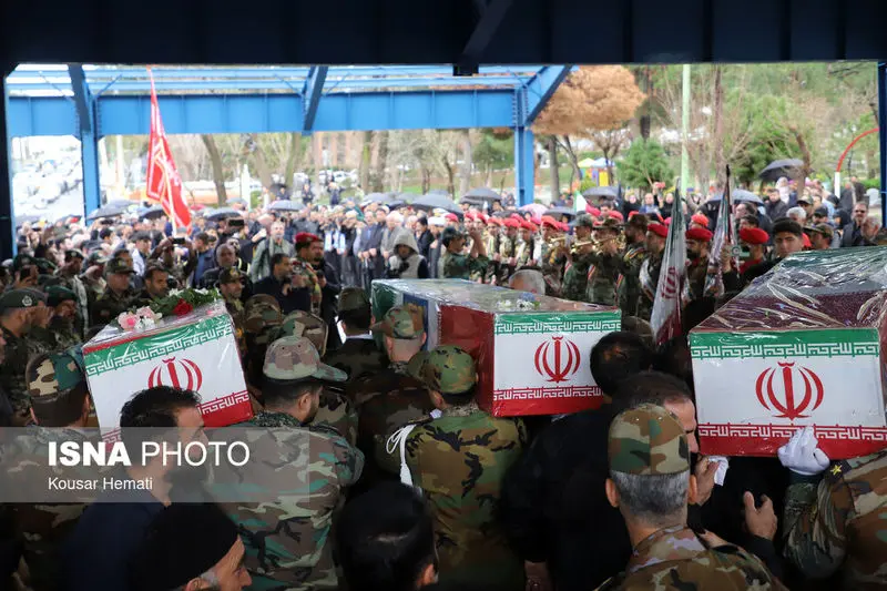 تشییع پیکر مطهر ۴ شهید «ناو دنا»۳