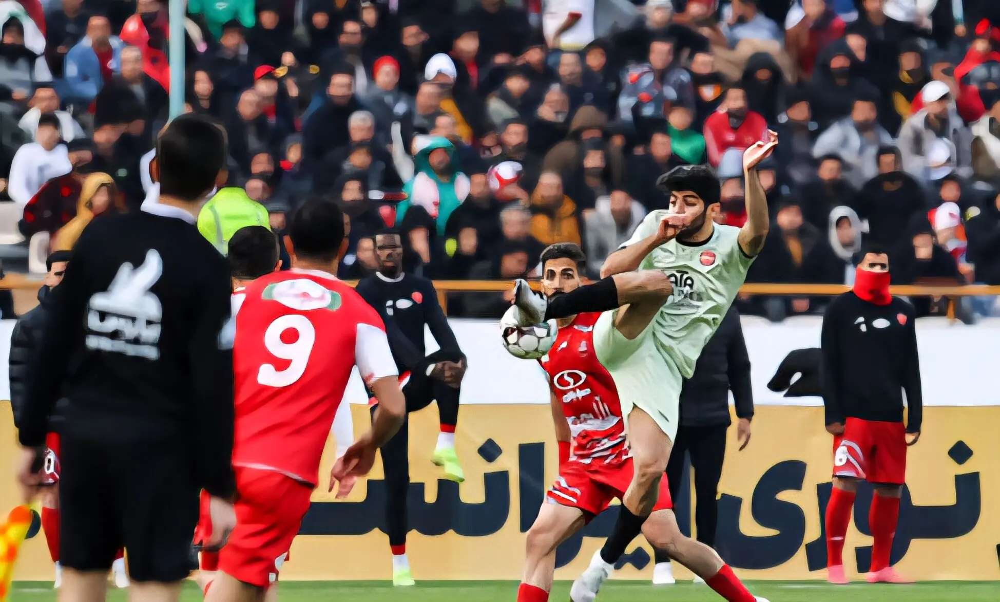 زنوزی علیه پرسپولیس؛ حرفش را هم نزنید!