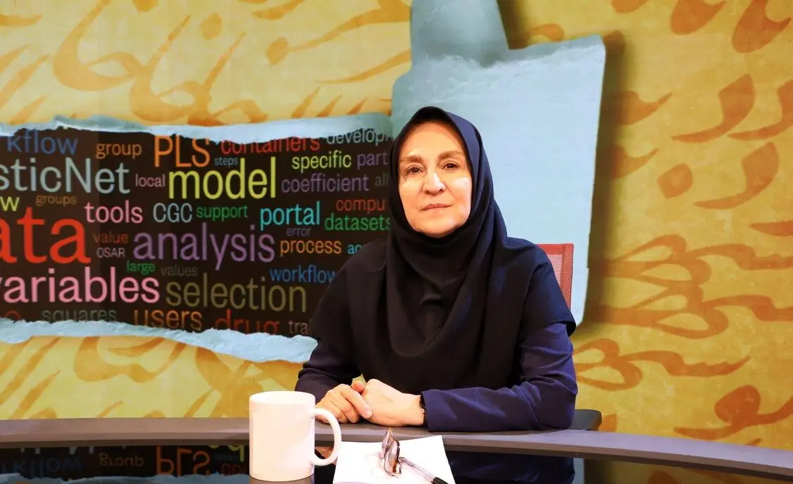 ماجرای ساخت واژه «کروچنده» و پیشنهاد حداد عادل/ اعتراض معاون فرهنگستان زبان به شوخی‌ها

 

