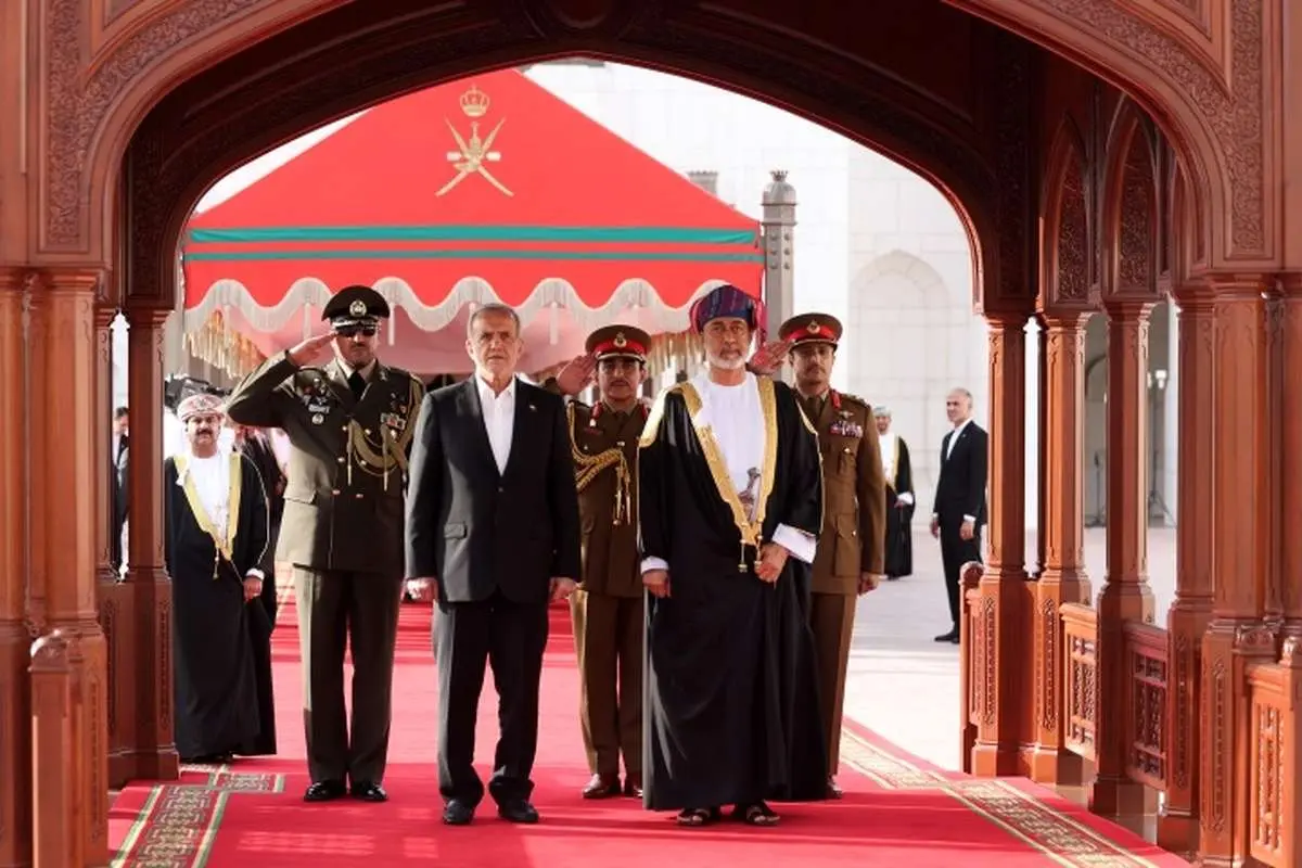 ببینید؛ استقبال رسمی سلطان عمان از دکتر پزشکیان