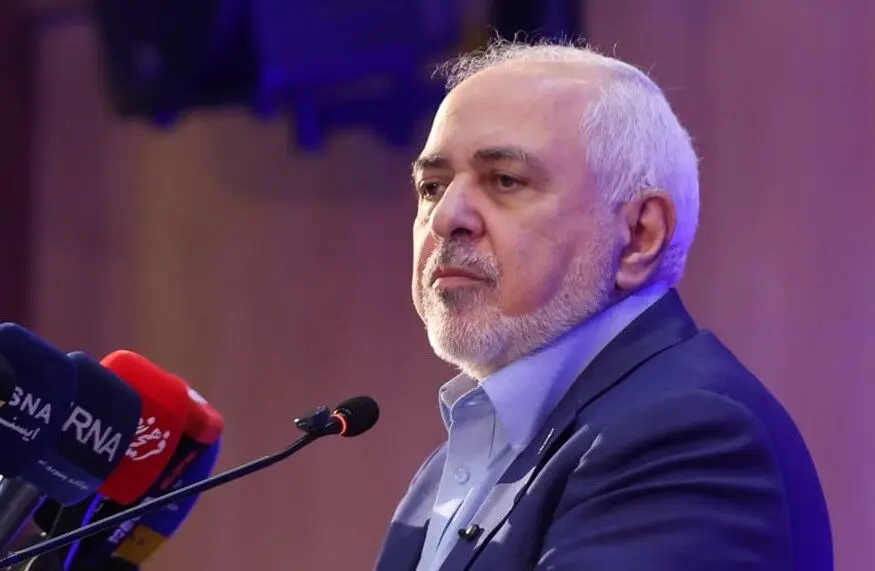 ظریف: برادران عرب ما در رفتار خود بازنگری کنند