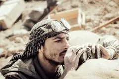  نقد فیلم «مجنون»؛ روایت از زندگی مهدی زین‌الدین که ماندگار نشد