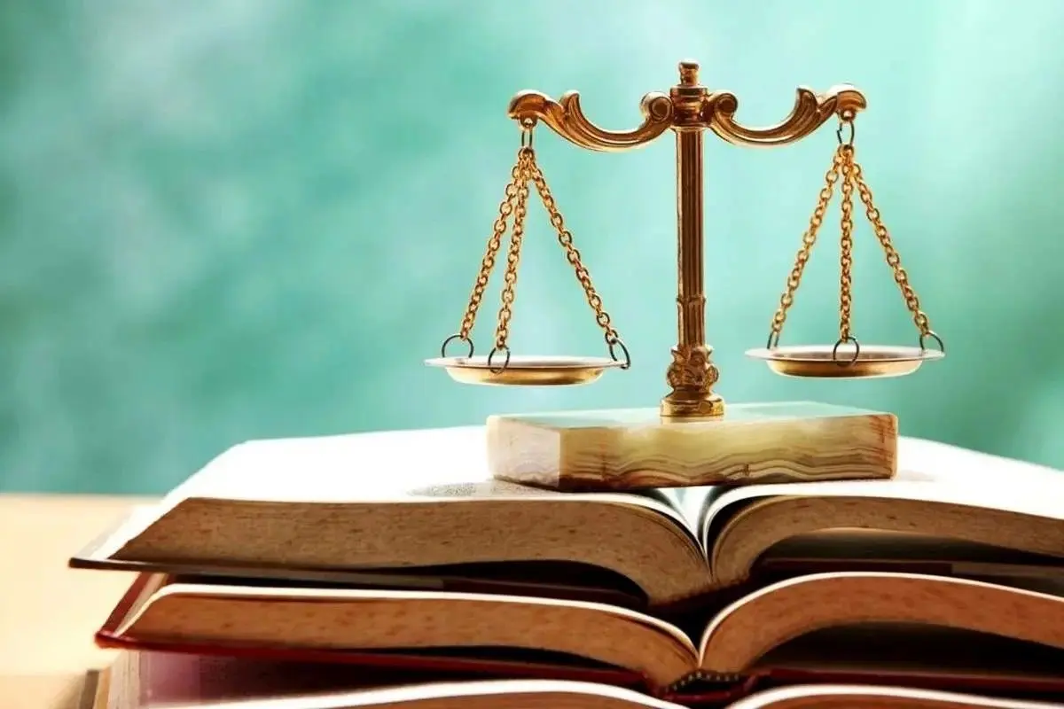 ایران با قوانین قبل از اینترنت اداره می‌شود!
