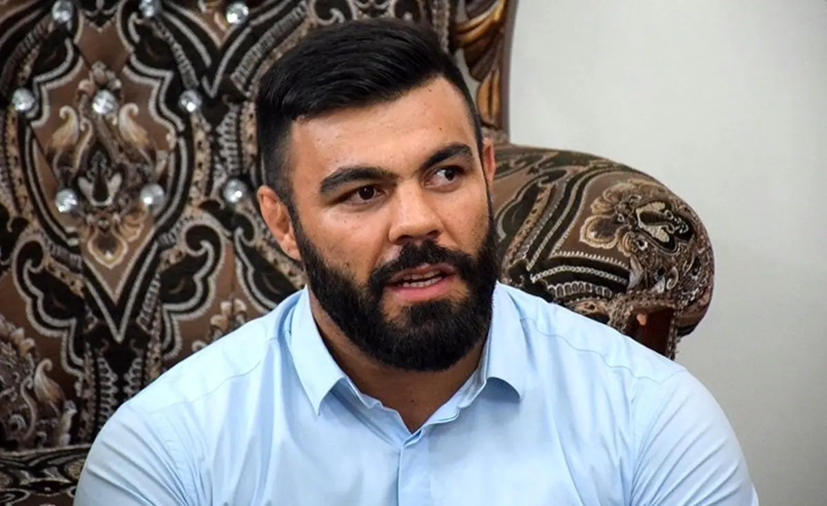واکنش امیرعلی اکبری، قهرمان MMA به حملات امروز اسرائیل علیه ایران 