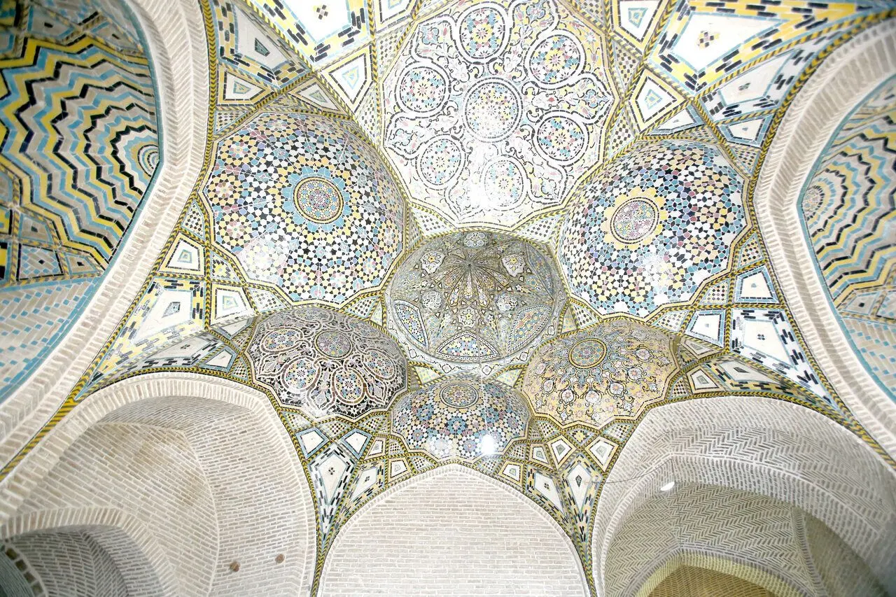  ماجرای ساخت هفت کاسه معلق؛ درسی که معمار کاشی به تهرانی‌ها داد!