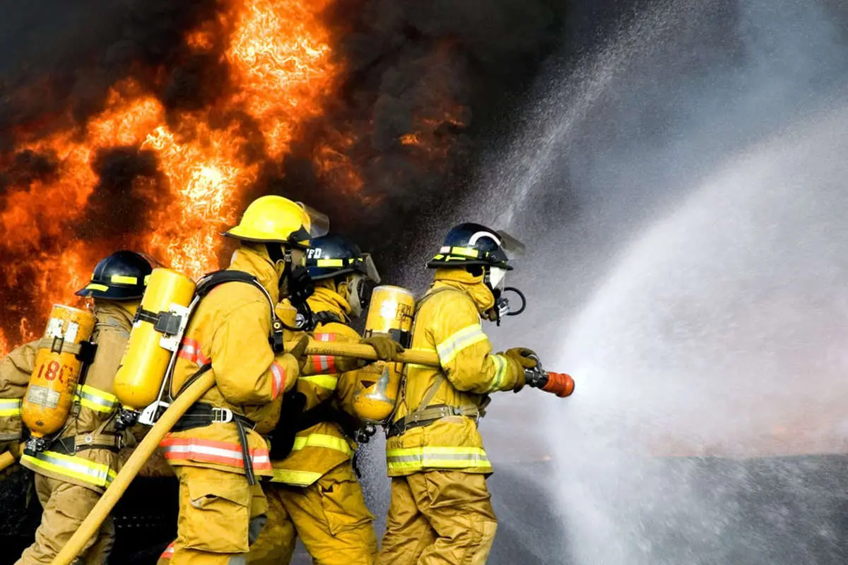 خودسوزی یک آتش‌نشان در محل کارش