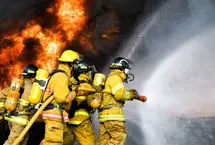 خودسوزی یک آتش‌نشان در محل کارش