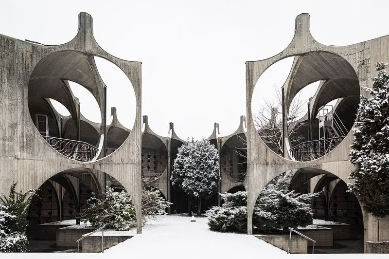  آرامستان بوستو آرتسیزیو