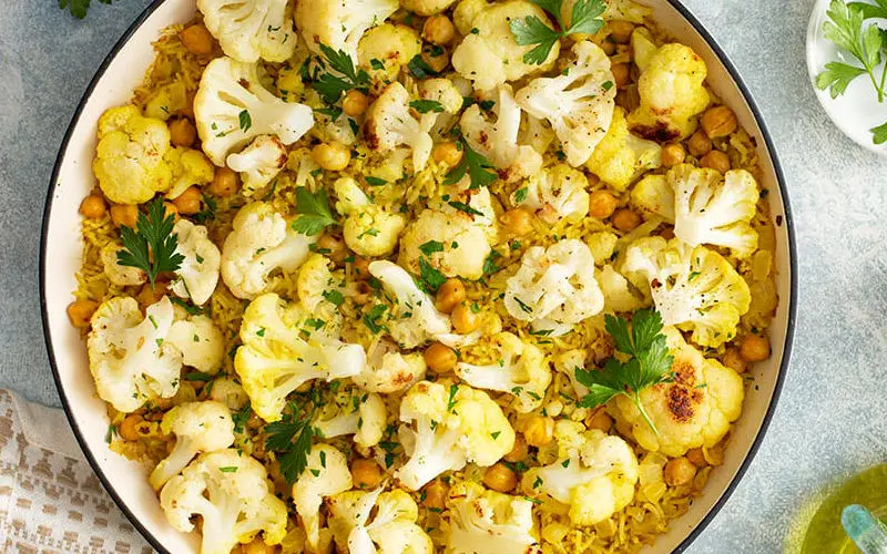 طرز تهیه گل کلم پلو؛ پلو مخلوط متفاوت و لذیذ 