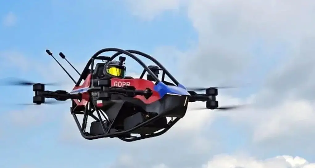 فرمول یک در آسمان؛ رقابت خودروهای پرنده با سرعت ۱۰۲ کیلومتر