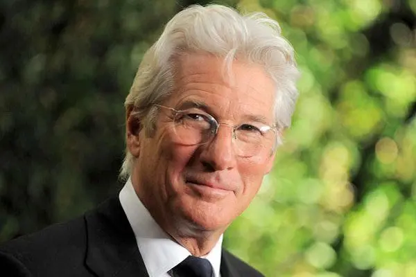 حصور ریچارد گر در مینی‌سریال «هفته‌های بی‌نوبت»