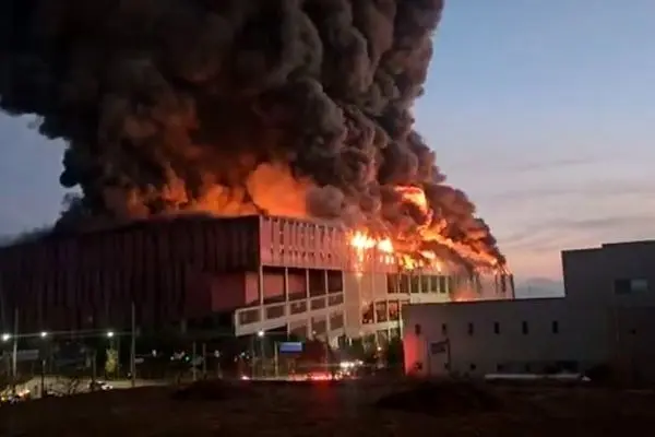 آتش سوزی مهیب یک ساختمان در کره جنوبی
