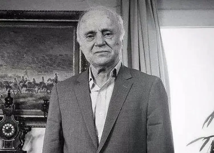 تصویر؛ واکنش اینستاگرامی امیر قلعه‌نویی به درگذشت داریوش  مصطفوی

