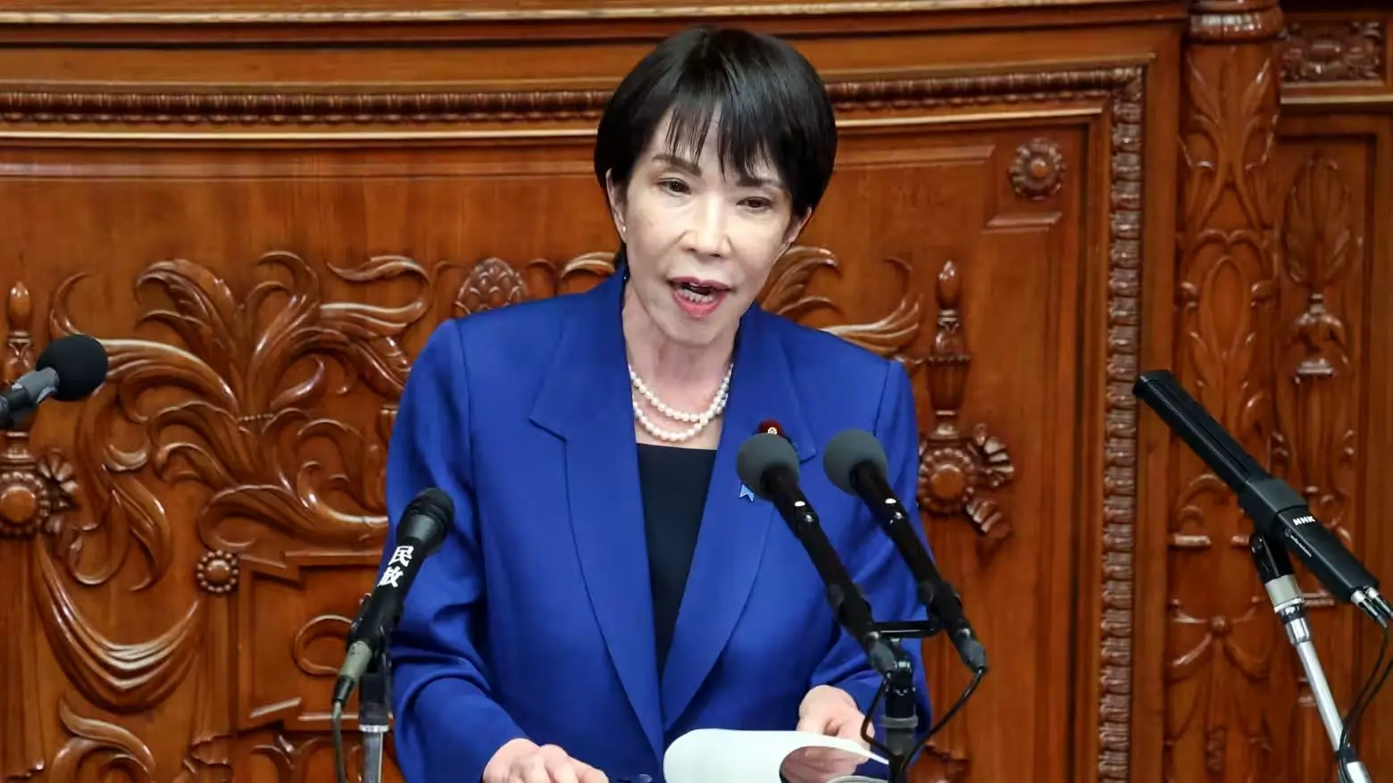 نخست وزیر جدید ژاپن: همه باید مثل اسب کار کنند/ سه بامداد جلسه داریم!