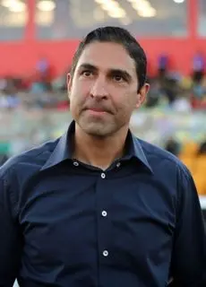 وقتی هاشمیان بعد از اخراج بازهم روی نیمکت نشست!