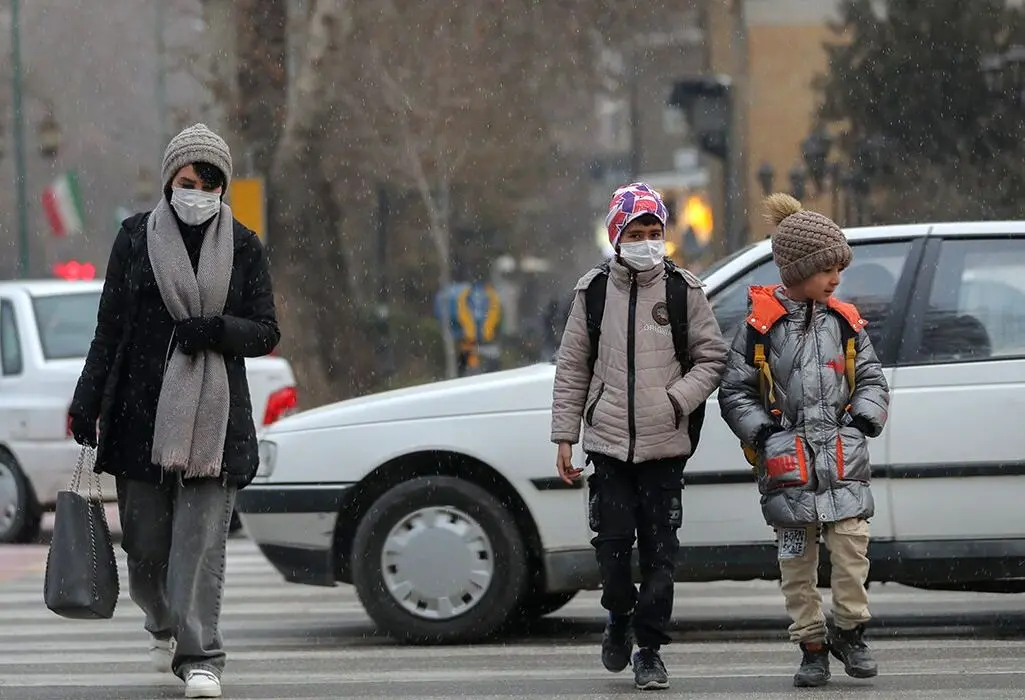 وزارت بهداشت: آلودگی هوا احتمال ابتلا به آنفلوآنزا را بیشتر می‌کند 
