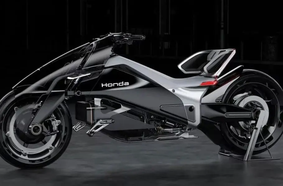 آینده موتورسیکلت‌های برقی هوندا: راحتی کروزر، هیجان یک هیولا!