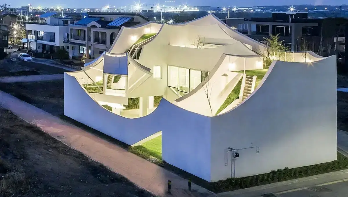  «خانه پرنده» در کره؛ وقتی معماری با آسمان بازی می‌کند