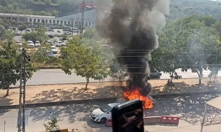 جزئیات  انفجار بمب در خودروی نیروهای امنیتی پاکستان