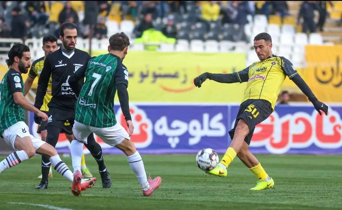 دغدغه بزرگ در اردوی سپاهان؛ ستاره پرتغالی به بازی استقلال می‌رسد؟