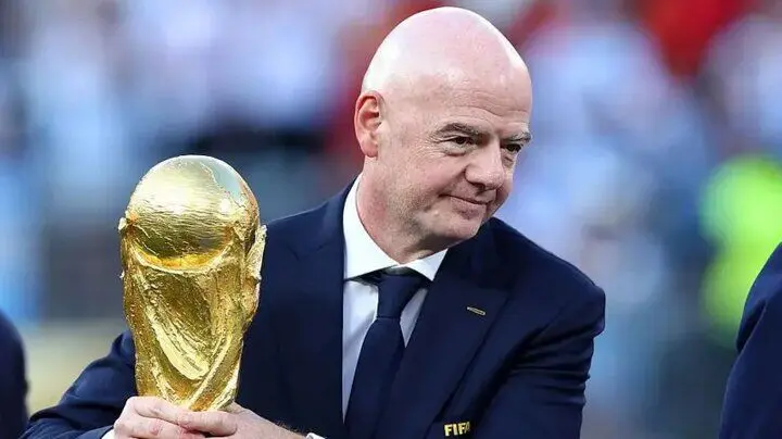 پیام عجیب اینفانتینو!

