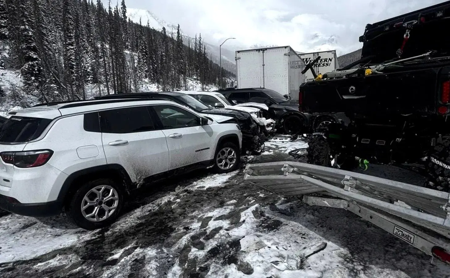 ببینید؛ تصادف زنجیره‌ای ۷۵ خودرو در کلرادو آمریکا