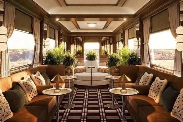 ببینید؛ رونمایی از اولین قطار مجلل خاورمیانه در عربستان