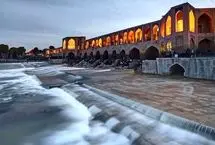 پشت درِ مخفی پل خواجو چه می‌گذرد؟
