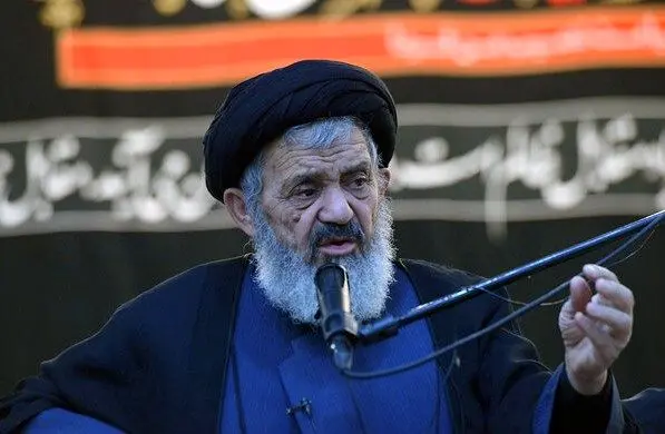  اکرمی: اینکه در جامعه نباید فشار حجاب یا اختلاس باشد، قبول اما اولویت‌ها یادمان نرود